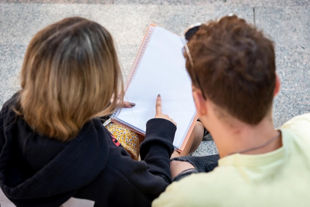 Młodzież z SP nr 1 w Iławie uczciła Niepodległość z burmistrzem