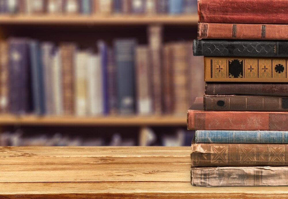 Wodecki i archiwiści: Książkowe perełki z Biblioteki Iława