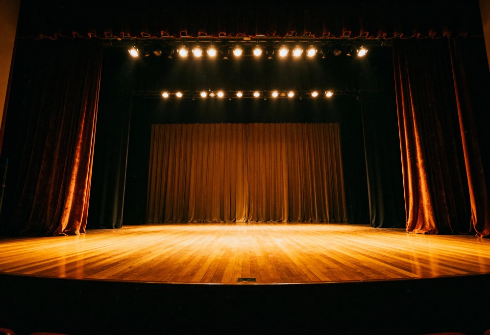 Ostatnia szansa na spektakl „Szkolne Przygody Tosi i Plastusia”!