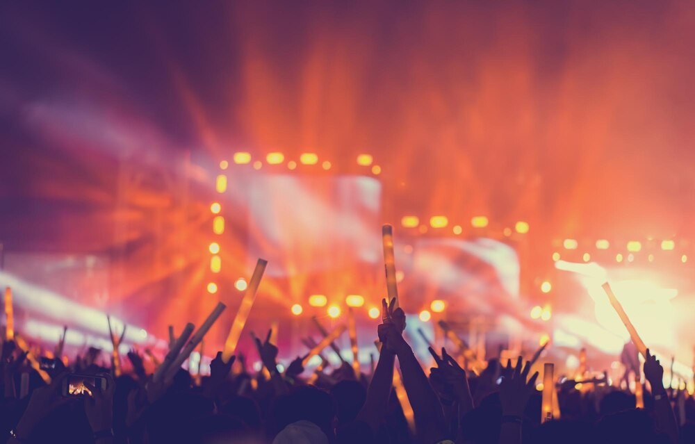 Enej na Dniach Iławy: Muzyczna Uczta z Gwiazdami!