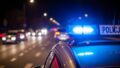 Audi ścięło latarnię. Kierowca miał 0,8 promila